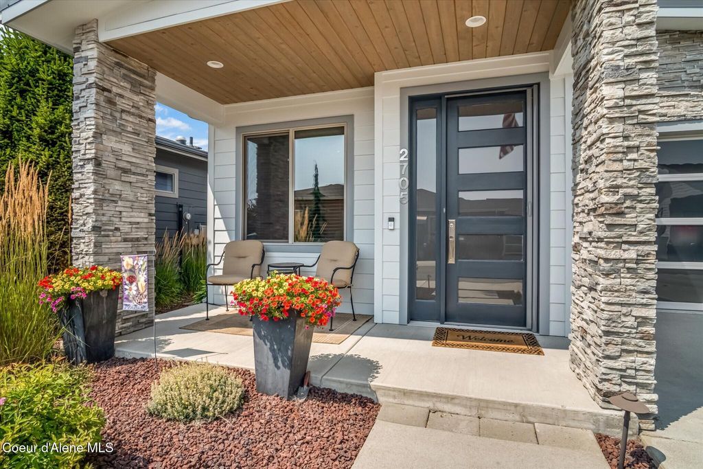 2705 N Catalina WAY, Coeur d'Alene, ID 83814 photo 4