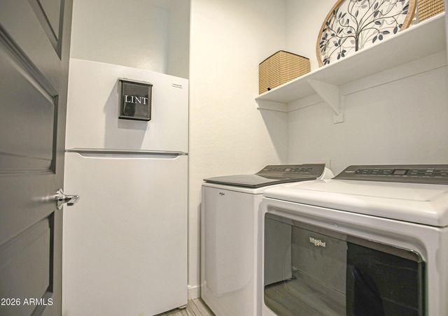 1654 W BUIST Avenue, Phoenix, AZ 85041