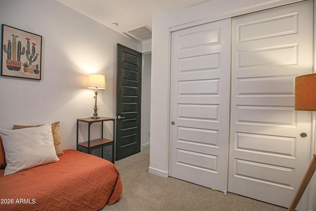 1654 W BUIST Avenue, Phoenix, AZ 85041