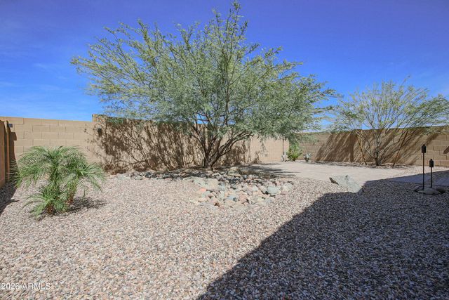 1654 W BUIST Avenue, Phoenix, AZ 85041