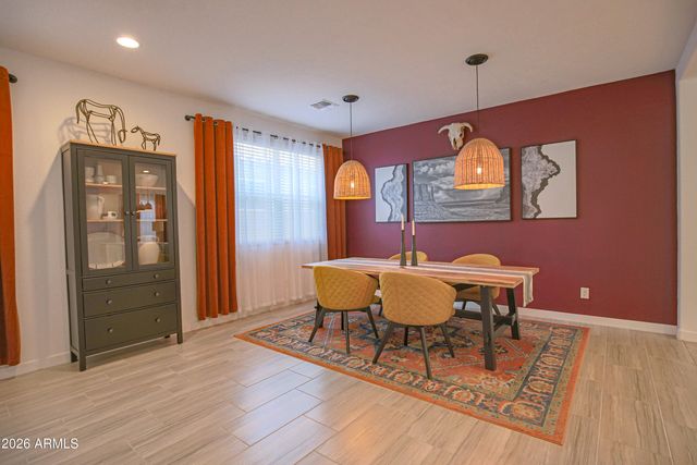 1654 W BUIST Avenue, Phoenix, AZ 85041