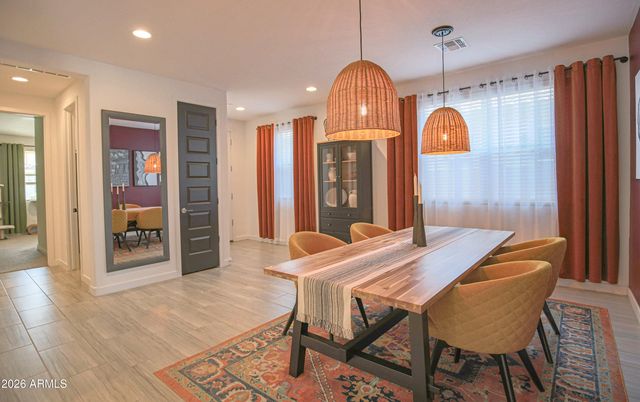 1654 W BUIST Avenue, Phoenix, AZ 85041