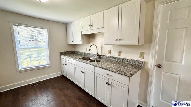 506 N 5th Avenue, Dillon, SC 29536