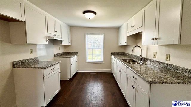 506 N 5th Avenue, Dillon, SC 29536