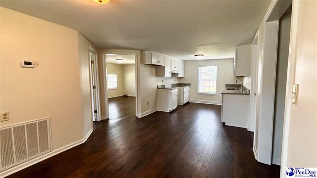 506 N 5th Avenue, Dillon, SC 29536