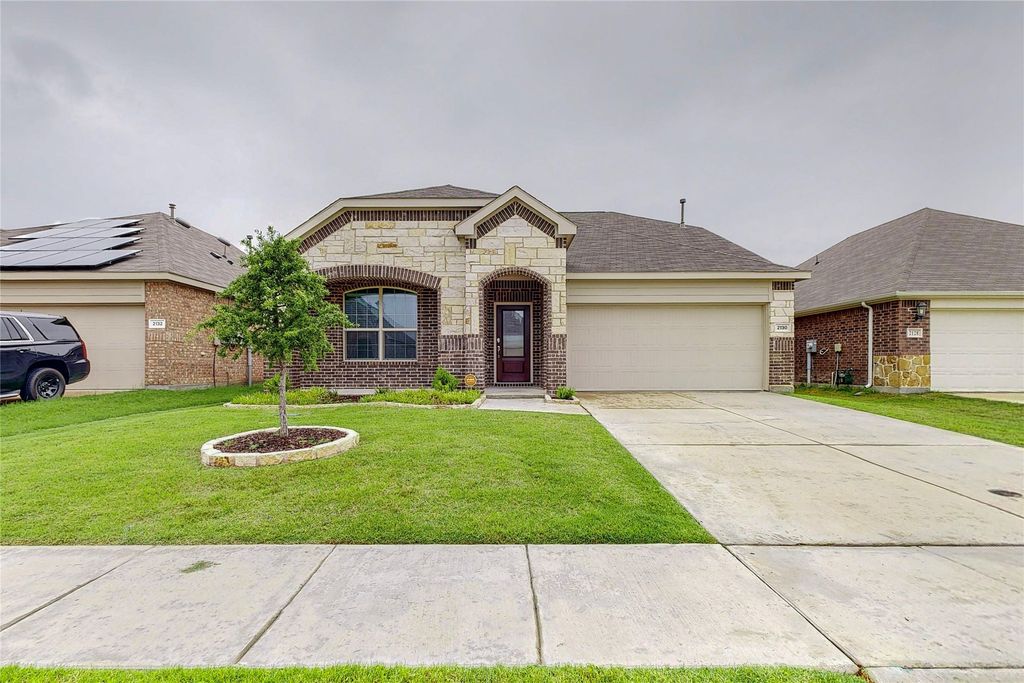 2130 Clarion Drive, Forney, TX 75126