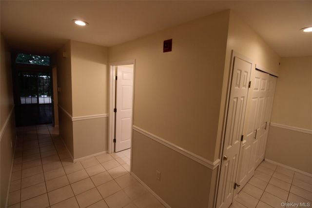 146 Farm House Court, Manorville, NY 11949