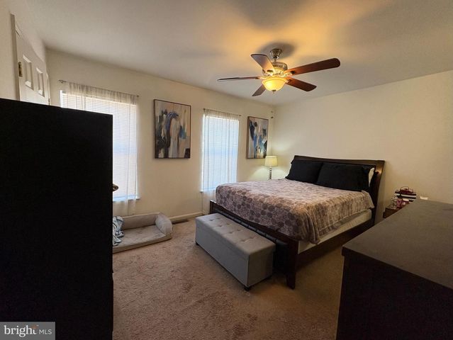 23092 FONTWELL SQ, Sterling, VA 20166