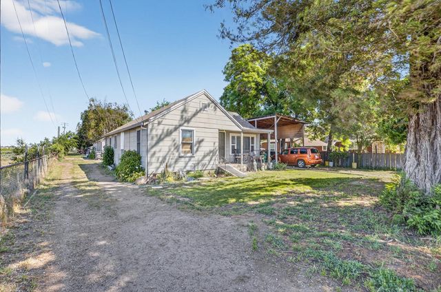 383 Taylor Rd, Lodi, CA 95242