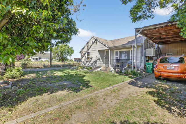 383 Taylor Rd, Lodi, CA 95242