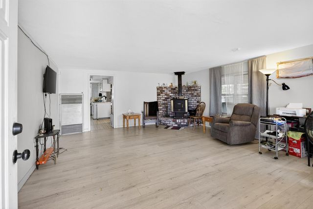 383 Taylor Rd, Lodi, CA 95242