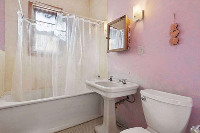 1105 Jessie Street, Saint Paul, MN 55130