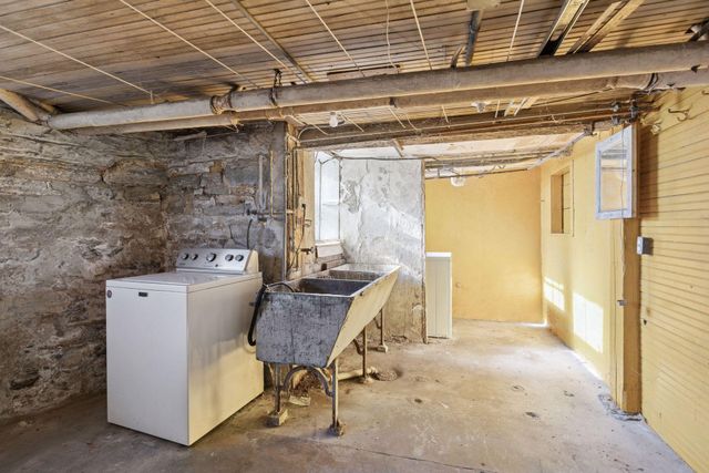 1105 Jessie Street, Saint Paul, MN 55130