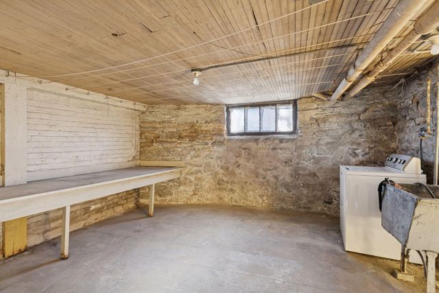 1105 Jessie Street, Saint Paul, MN 55130