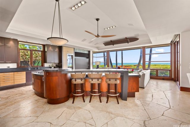 396 Dune Circle, Kailua, HI 96734