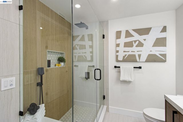 2772 Tice Creek Dr 4, Walnut Creek, CA 94595