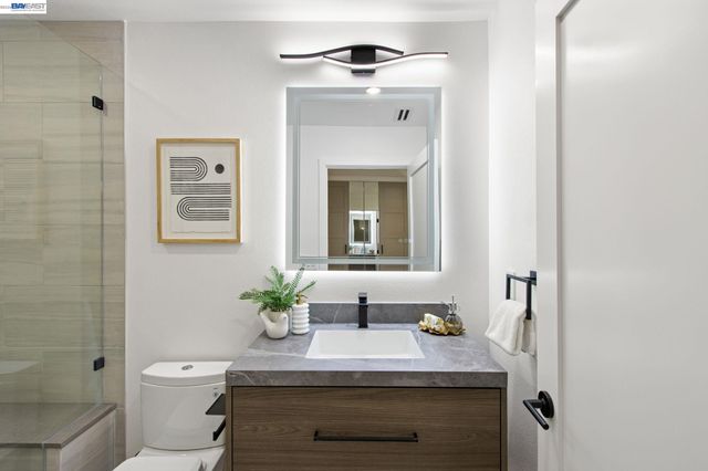 2772 Tice Creek Dr 4, Walnut Creek, CA 94595