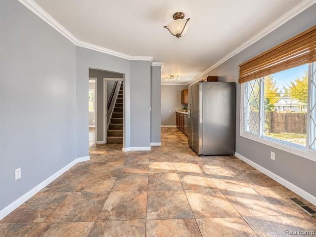 21761 Middlebelt Road, Farmington Hills, MI 48336