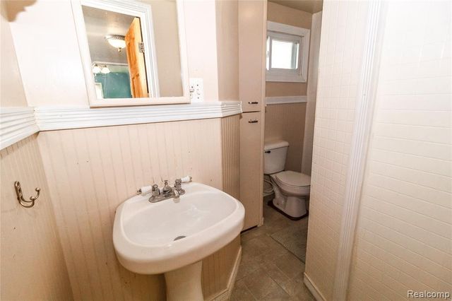 825 N Main Street, Lapeer, MI 48446
