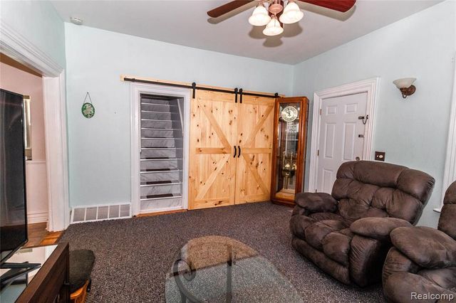 825 N Main Street, Lapeer, MI 48446