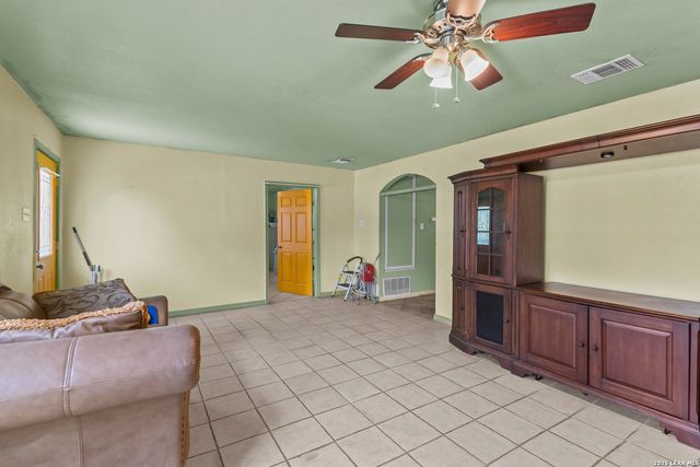 4735 Aloha, San Antonio, TX 78219