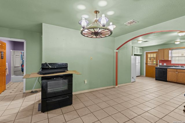 4735 Aloha, San Antonio, TX 78219