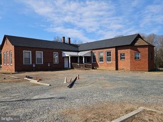 985 WHITE OAK ROAD, Fredericksburg, VA 22405