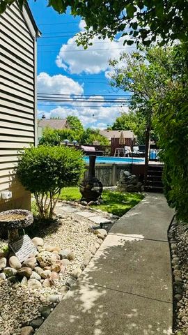14031 Longtin Street, Southgate, MI 48195