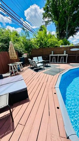 14031 Longtin Street, Southgate, MI 48195