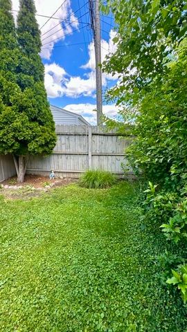 14031 Longtin Street, Southgate, MI 48195