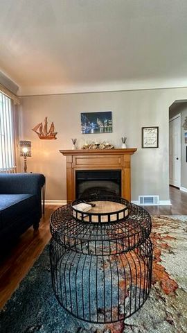 14031 Longtin Street, Southgate, MI 48195