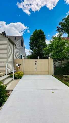 14031 Longtin Street, Southgate, MI 48195