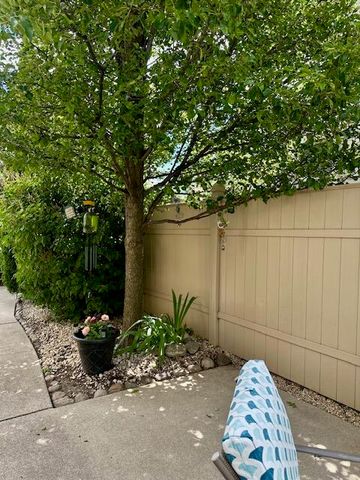 14031 Longtin Street, Southgate, MI 48195