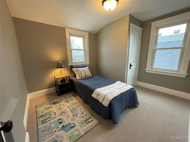 6036 Arsenal Street, St Louis, MO 63139