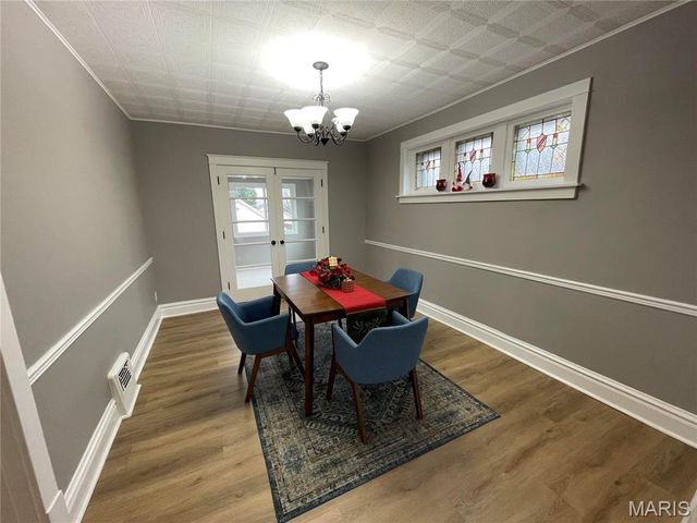 6036 Arsenal Street, St Louis, MO 63139