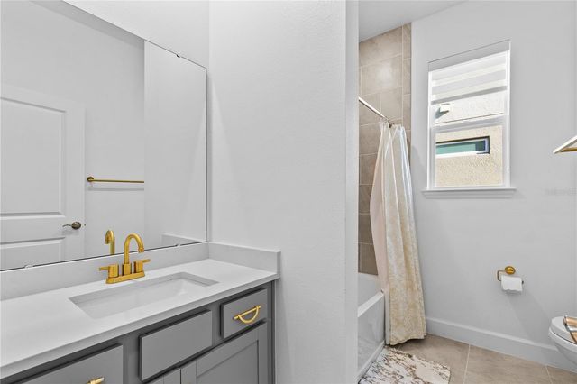 11851 SUNSAIL AVENUE, Orlando, FL 32832