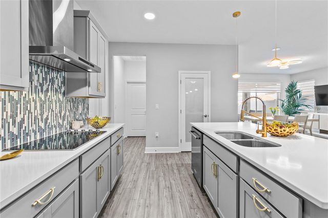 11851 SUNSAIL AVENUE, Orlando, FL 32832