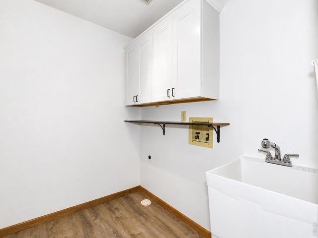 2453 Cameo Ct, Loveland, CO 80538
