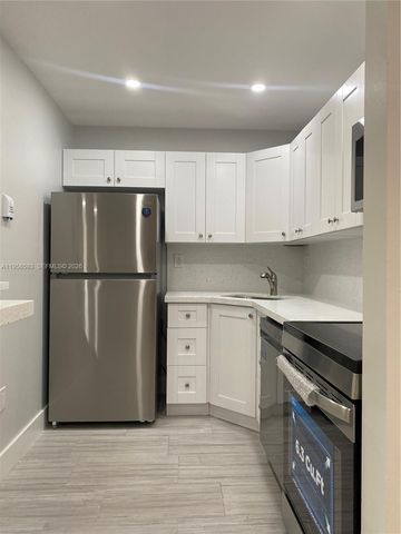 7175 NW 179th St 302, Hialeah, FL 33015