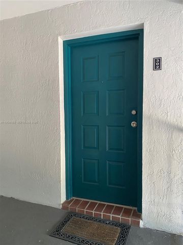 7175 NW 179th St 302, Hialeah, FL 33015