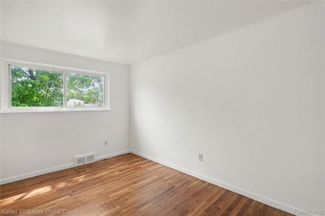 2918 Saratoga Drive, Troy, MI 48083