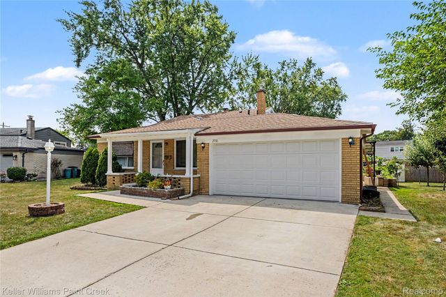2918 Saratoga Drive, Troy, MI 48083
