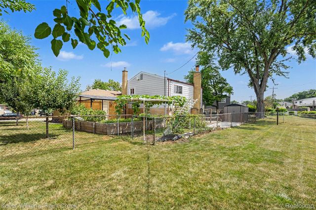 2918 Saratoga Drive, Troy, MI 48083