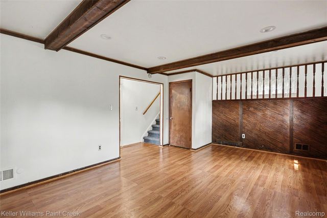 2918 Saratoga Drive, Troy, MI 48083