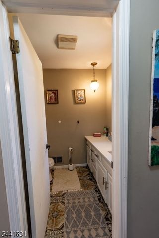 13 Village Way E7, Vernon Twp., NJ 07462