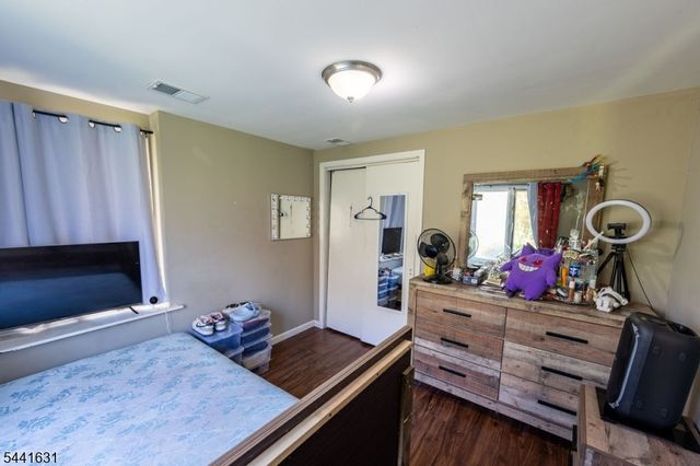 13 Village Way E7, Vernon Twp., NJ 07462