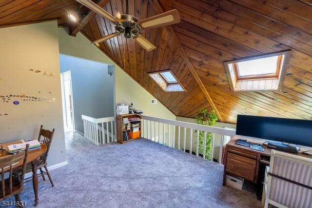 13 Village Way E7, Vernon Twp., NJ 07462