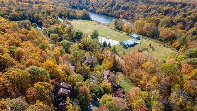 13 Village Way E7, Vernon Twp., NJ 07462