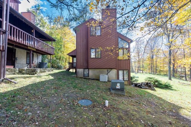 13 Village Way E7, Vernon Twp., NJ 07462