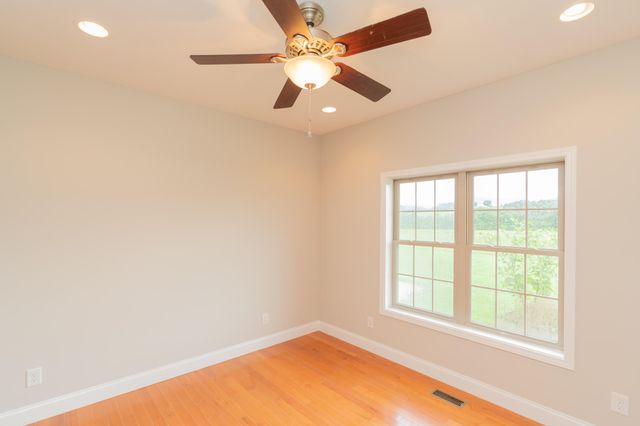 231 E Valley Road, Dunlap, TN 37327